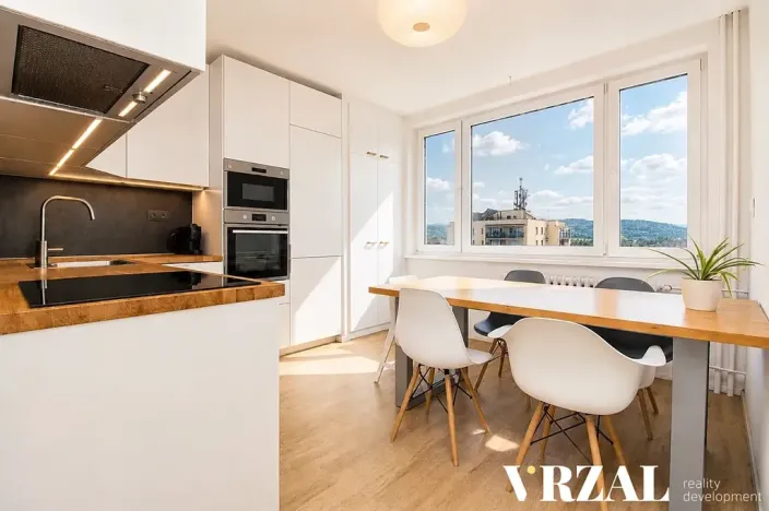 Prodej bytu 3+1, Příbram, Čechovská, 91 m2