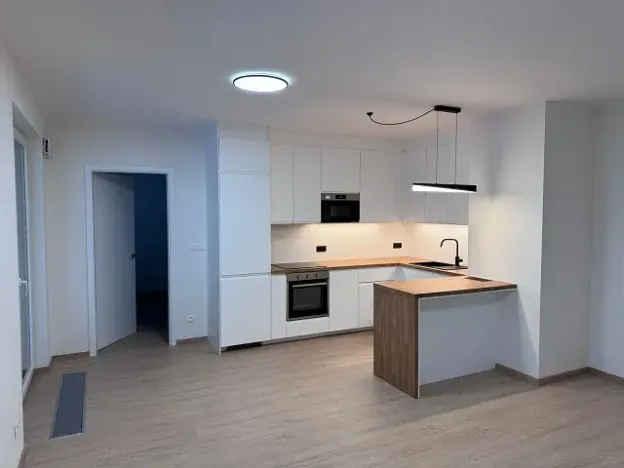 Pronájem bytu 3+kk, Praha - Řeporyje, Haenkeho, 80 m2