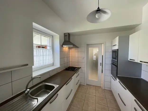 Pronájem rodinného domu, Praha - Suchdol, Havraní, 355 m2