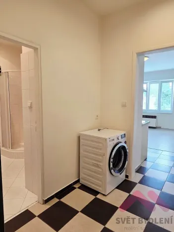 Pronájem bytu 1+kk, Praha - Nusle, Spolupráce, 32 m2
