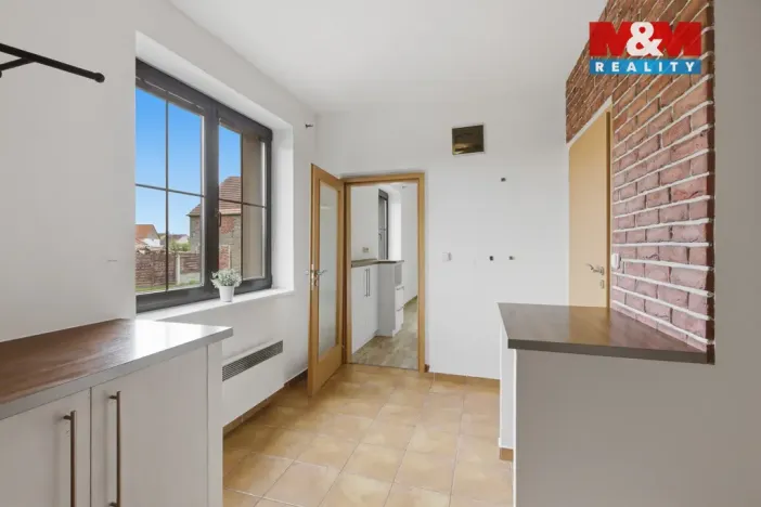 Prodej rodinného domu, Kněževes, U haldy, 155 m2
