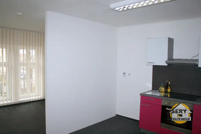 Pronájem bytu 1+kk, Jihlava, třída Legionářů, 44 m2