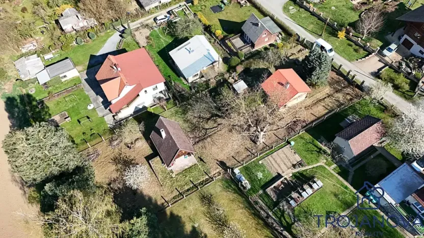 Prodej pozemku pro bydlení, Lštění, K zastávce, 621 m2