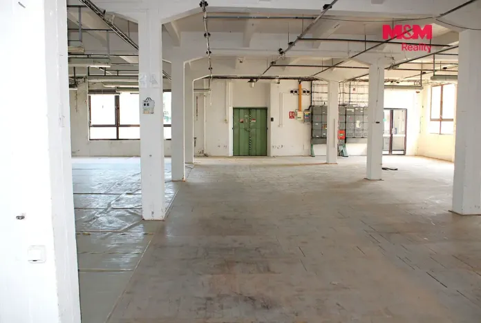Pronájem skladu, Nová Paka, Kotíkova, 360 m2