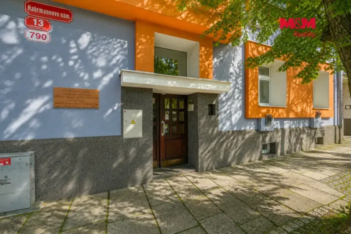 Prodej bytu 1+kk, Plzeň - Doubravka, Habrmannovo náměstí, 30 m2