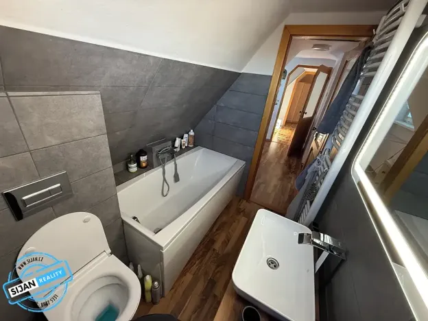 Prodej rodinného domu, Bruntál, 234 m2