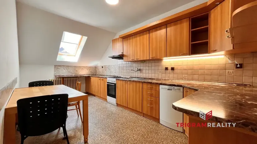 Pronájem bytu 3+1, Hradec Králové, Čelakovského, 91 m2