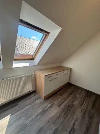 Pronájem bytu 2+1, Jihlava, Na Dolech, 63 m2