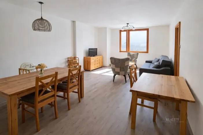 Prodej činžovního domu, Ostružná - Ramzová, 73 m2