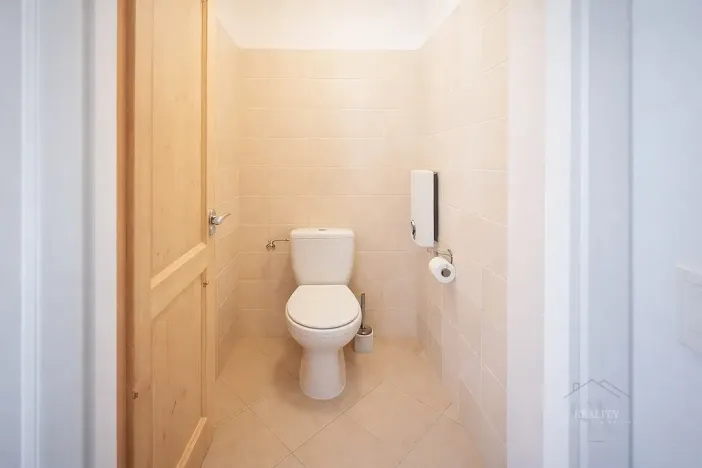 Prodej činžovního domu, Ostružná - Ramzová, 73 m2
