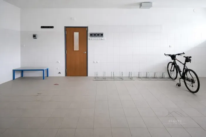 Prodej činžovního domu, Ostružná - Ramzová, 73 m2