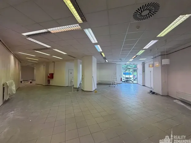 Pronájem obchodního prostoru, Praha - Michle, 323 m2