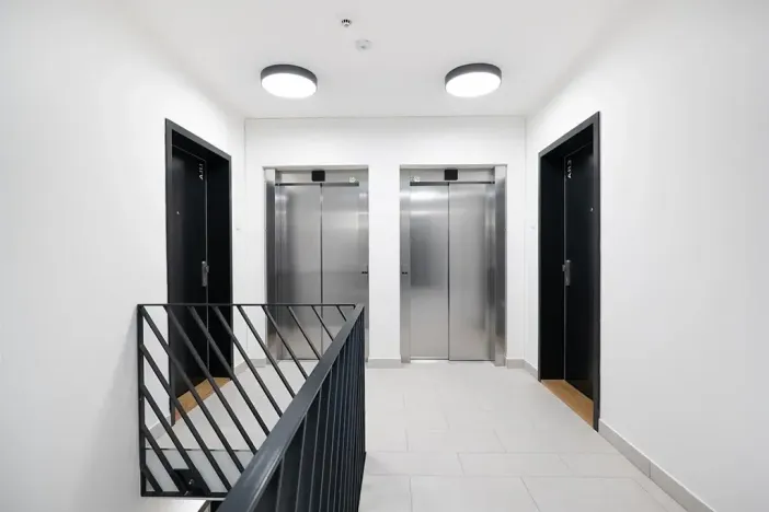 Pronájem bytu 1+kk, Praha - Prosek, Litoměřická, 35 m2