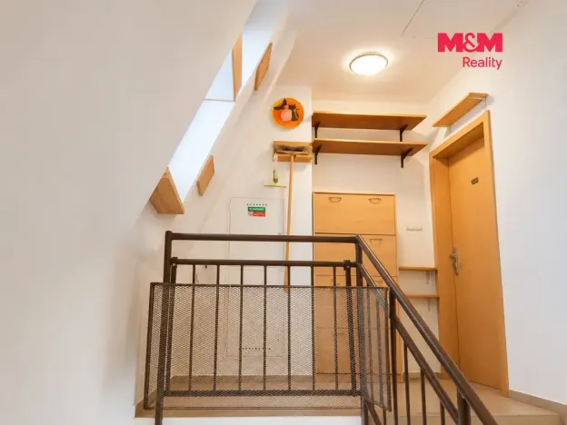 Pronájem bytu 4+kk, Úvaly, nám. Svobody, 104 m2