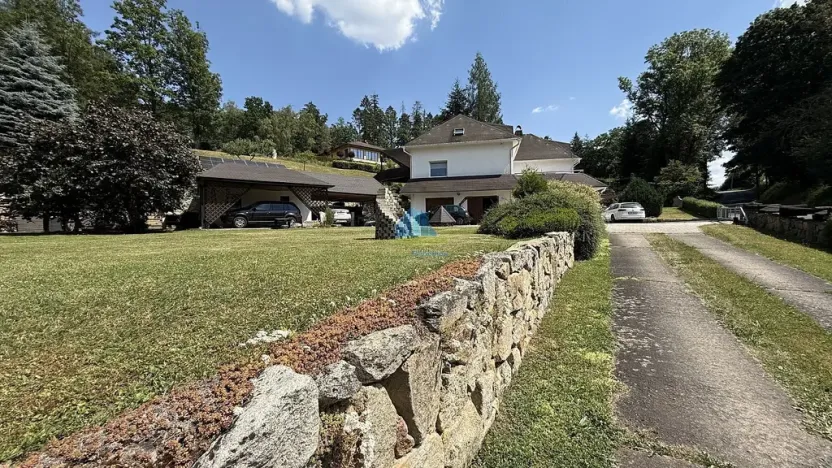 Prodej rodinného domu, Libá, 190 m2