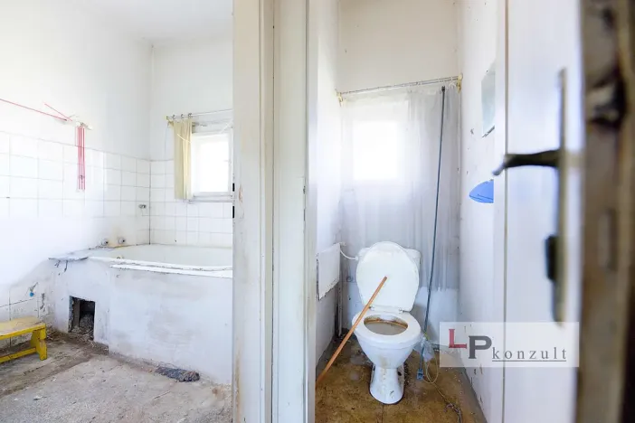 Prodej rodinného domu, Sezemice - Počaply, 181 m2