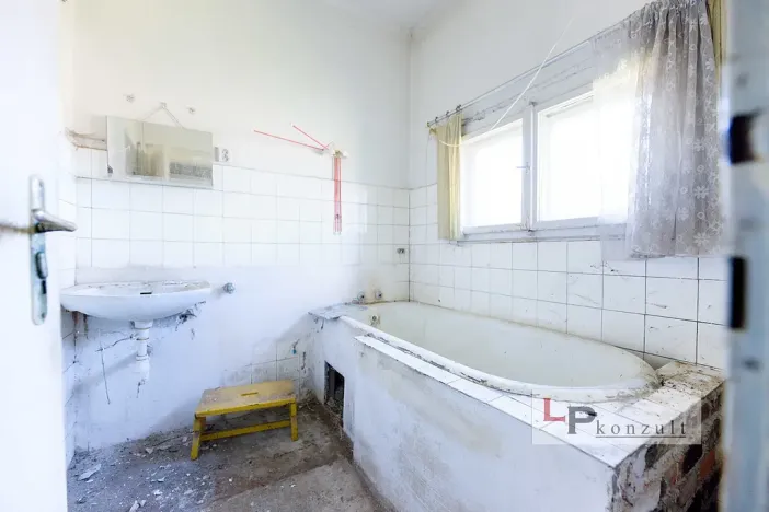 Prodej rodinného domu, Sezemice - Počaply, 181 m2