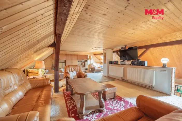 Prodej rodinného domu, Líský, 240 m2