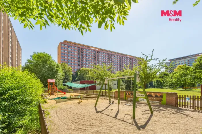 Prodej bytu 2+kk, Praha - Kobylisy, Rajmonova, 44 m2