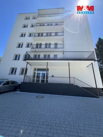 Pronájem bytu 2+kk, Kopřivnice, Komenského, 70 m2