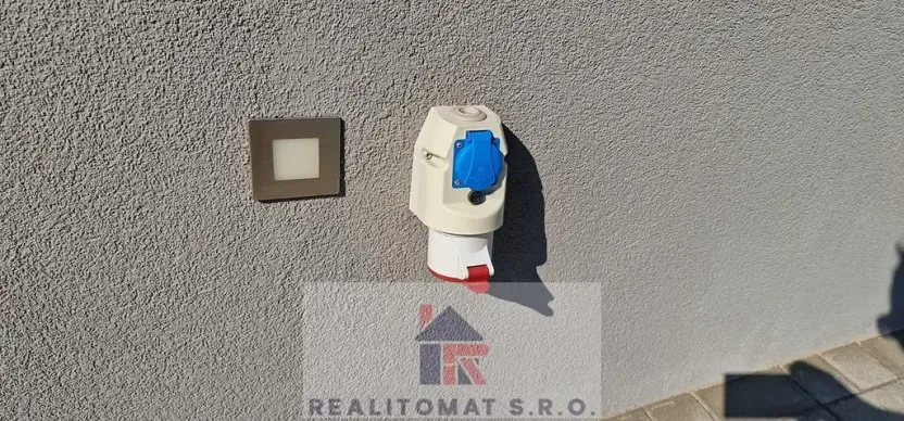 Prodej garáže, Praha - Motol, Podhorská, 15 m2