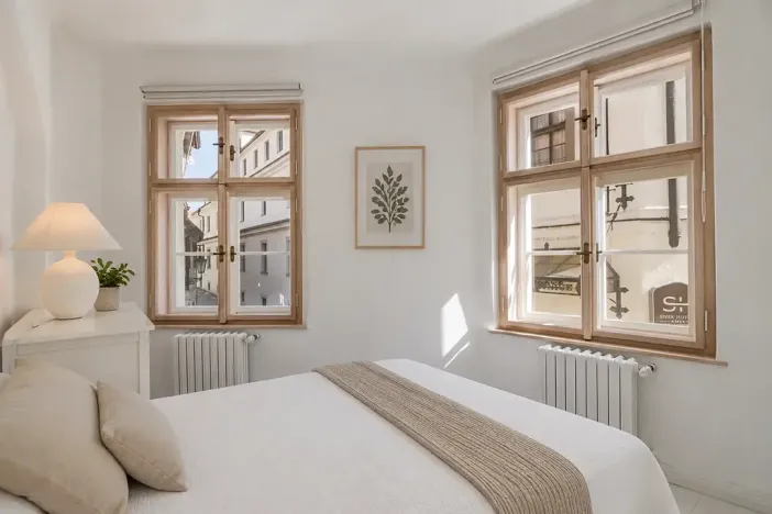 Pronájem bytu 3+1, Praha - Malá Strana, Všehrdova, 80 m2