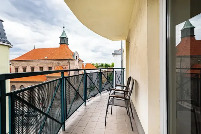 Prodej bytu 4+1, Praha - Žižkov, V kapslovně, 100 m2