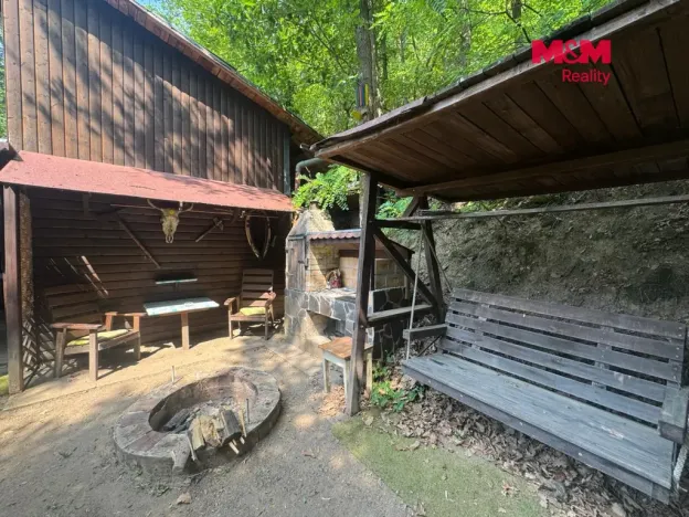 Prodej chaty, Nezabudice, 1441 m2
