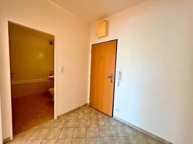Pronájem bytu 2+kk, Praha - Vysočany, Poděbradská, 52 m2