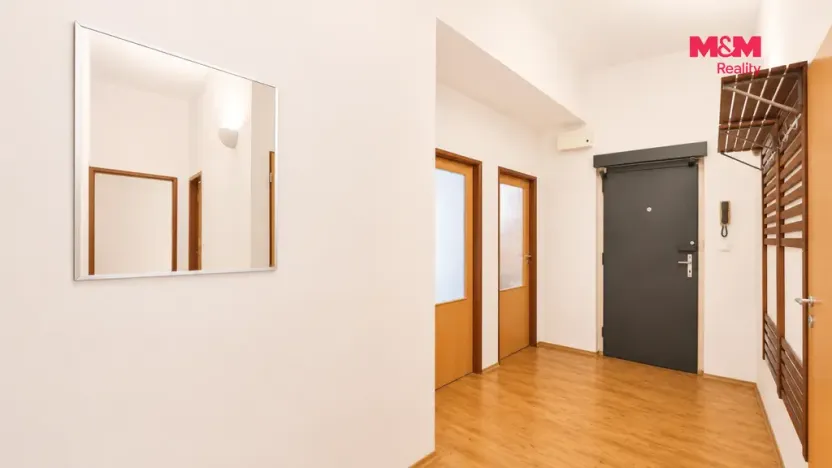 Prodej bytu 3+1, Praha - Vysočany, Podnádražní, 93 m2