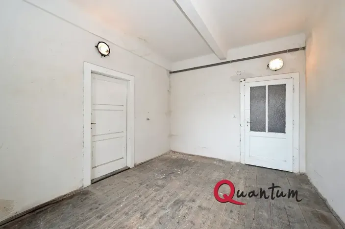 Pronájem skladu, Praha - Nusle, U křížku, 19 m2