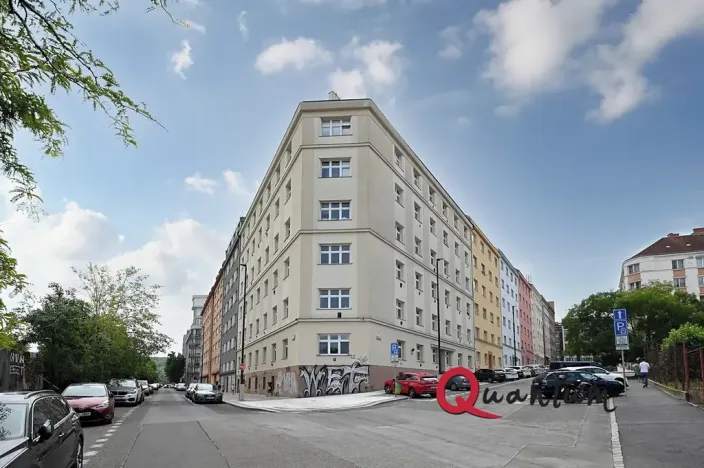 Pronájem skladu, Praha - Nusle, U křížku, 19 m2