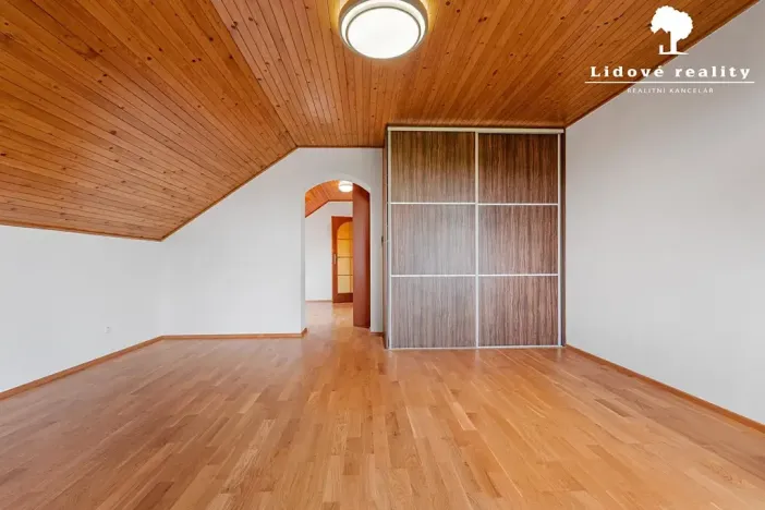 Prodej rodinného domu, Baška, 226 m2