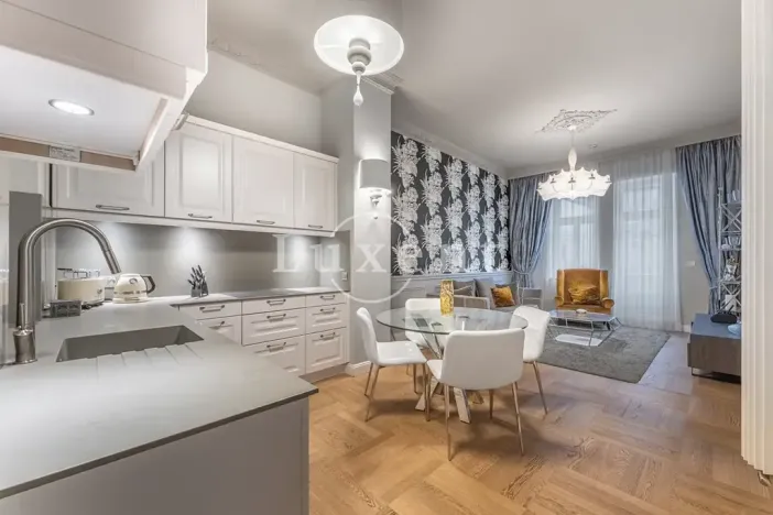 Prodej činžovního domu, Karlovy Vary, Vřídelní, 1221 m2