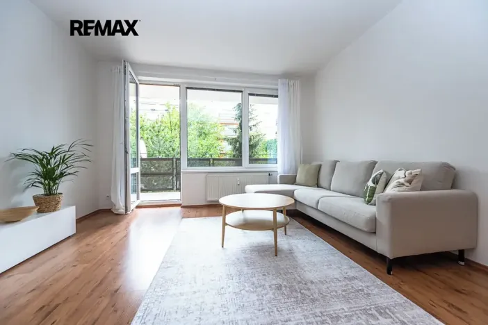 Prodej bytu 2+kk, Praha - Hlubočepy, Kováříkova, 37222 m2