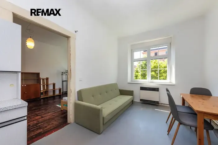Pronájem bytu 2+kk, Praha - Holešovice, U průhonu, 44 m2