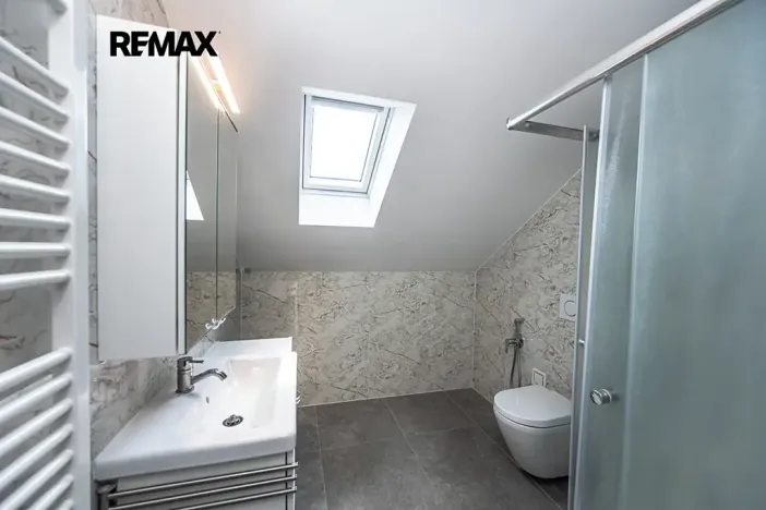 Pronájem rodinného domu, Praha - Strašnice, U trati, 120 m2