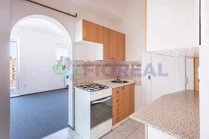 Pronájem bytu 1+1, Praha - Strašnice, Na hroudě, 31 m2