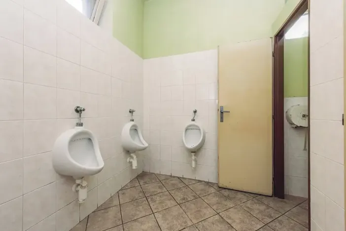 Prodej komerční nemovitosti, Klamoš, 865 m2