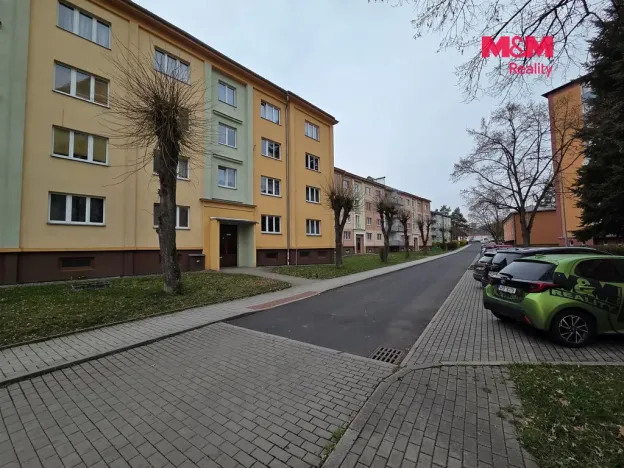 Pronájem bytu 2+1, Nová Role, Tovární, 60 m2