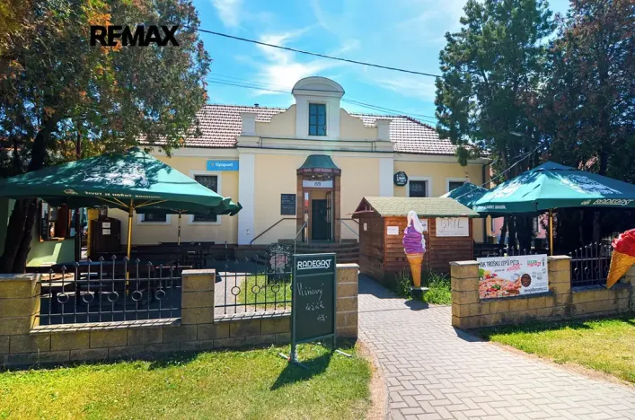 Prodej restaurace, Koryčany, Zámecká, 320 m2