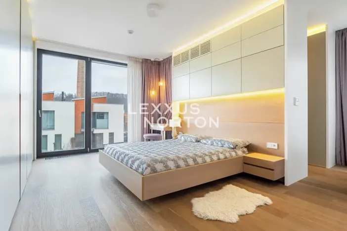 Prodej rodinného domu, Praha - Dejvice, V Šáreckém údolí, 285 m2