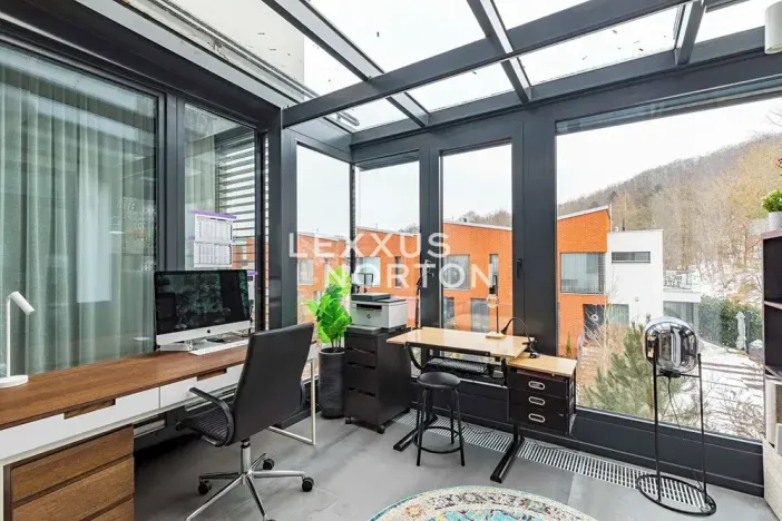 Prodej rodinného domu, Praha - Dejvice, V Šáreckém údolí, 285 m2