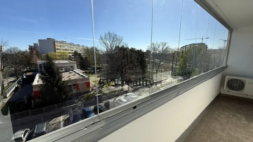 Pronájem bytu 1+1, Praha - Střížkov, Bínova, 32 m2