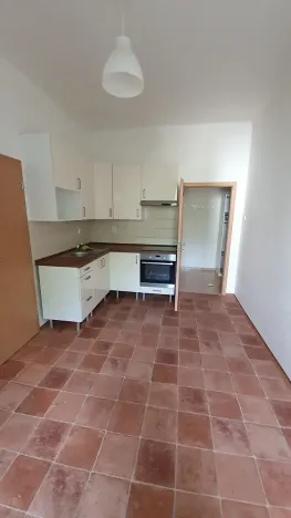Pronájem bytu 1+1, Praha - Smíchov, Radlická, 39 m2