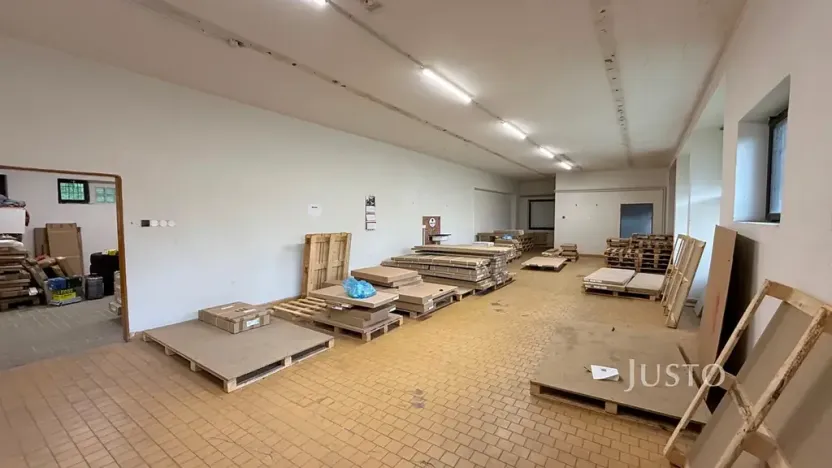 Pronájem skladu, Krupka, Nádražní, 280 m2