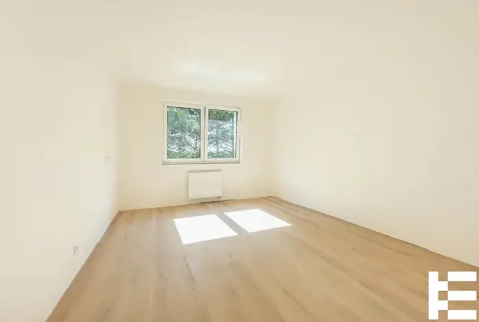 Prodej bytu 1+kk, Praha - Satalice, Za Novákovou zahradou, 32 m2