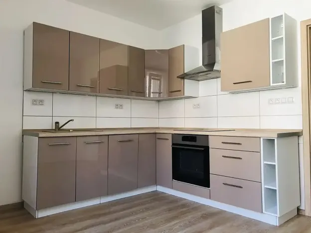 Pronájem bytu 2+1, Děčín, Radniční, 55 m2