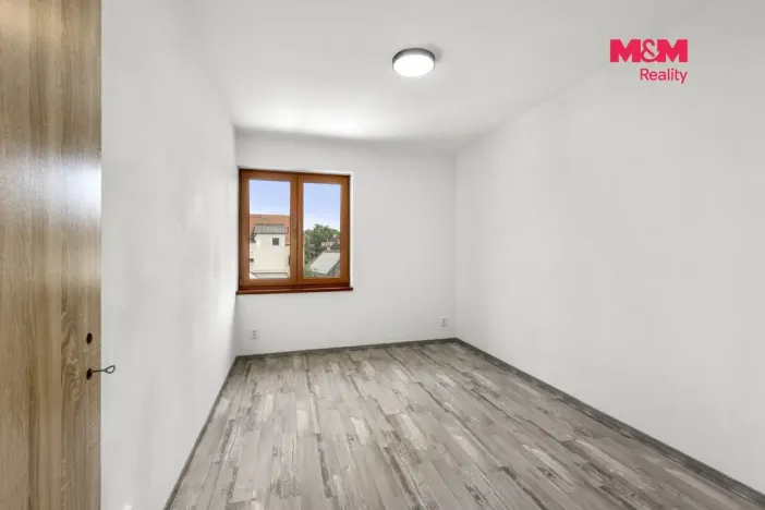 Pronájem bytu 3+kk, Heřmanův Městec, náměstí Míru, 61 m2