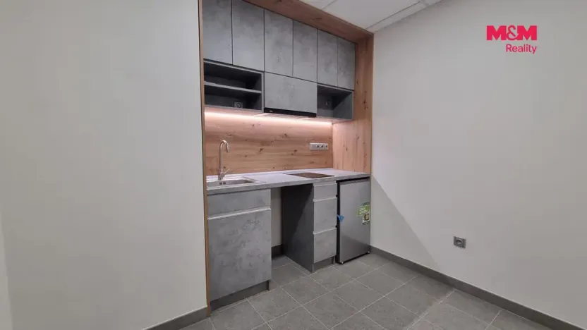Pronájem kanceláře, Český Těšín, Jablunkovská, 66 m2
